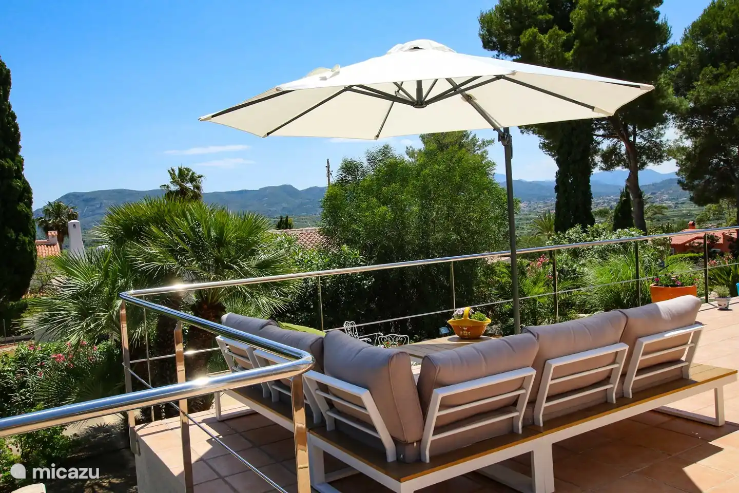 Se prélasser face à la vallée