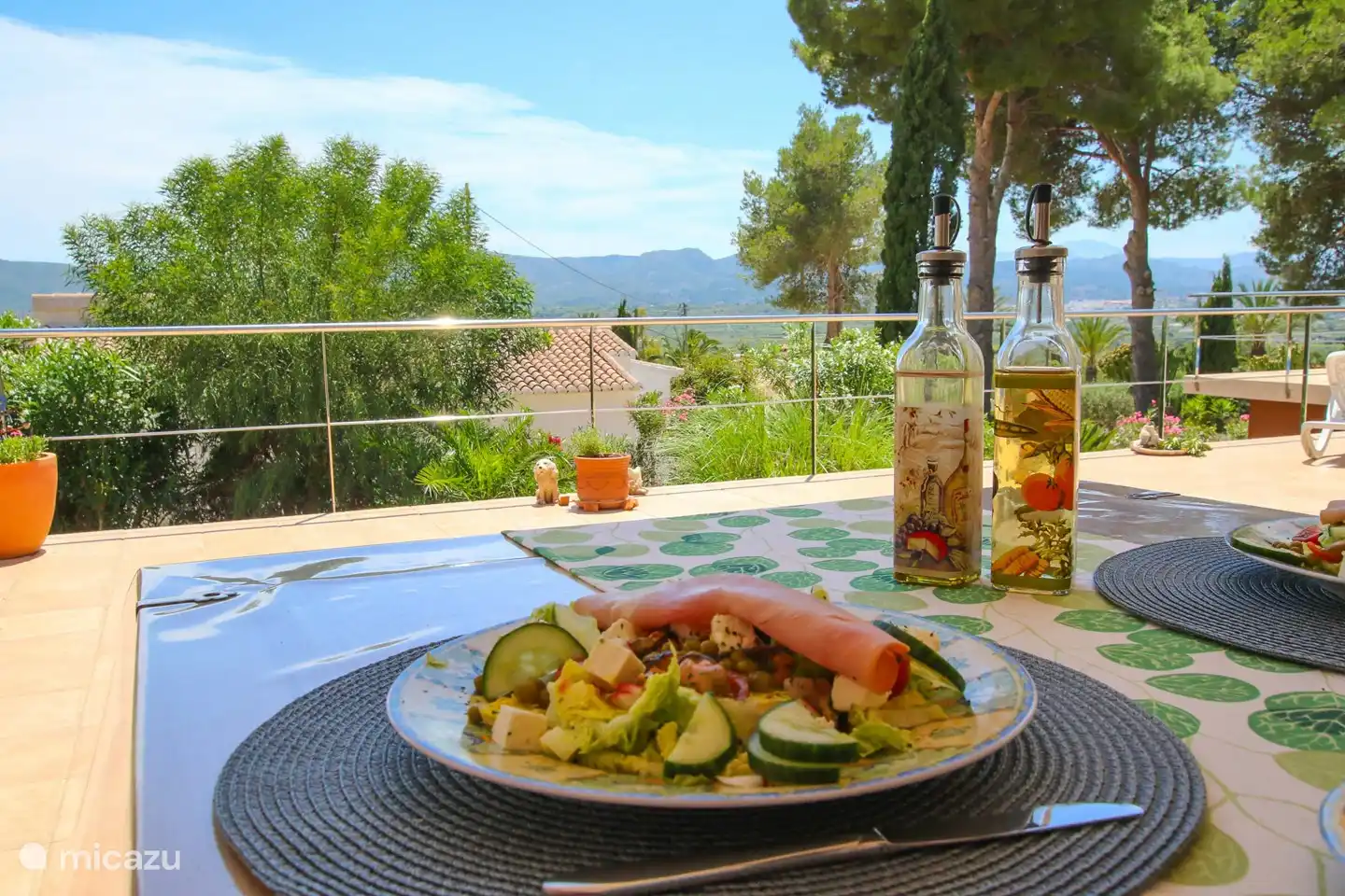 A l'ombre de la naja - salle extérieure - repas délicieux