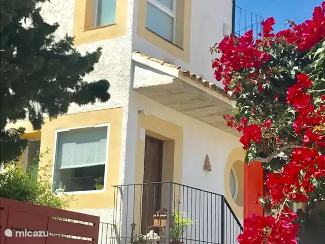 Maison Méditerranéenne | Espagne, Costa Blanca, Albir - chalet Façade et entrée de la maison.
