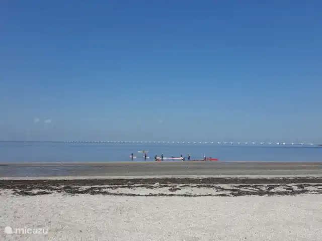 Weids uitzicht huren in Nederland, Zeeland, Ouwerkerk - bungalow Het strandje aan de Oosterschelde bij Ouwerkerk. Idyllisch en kindvriendelijk!