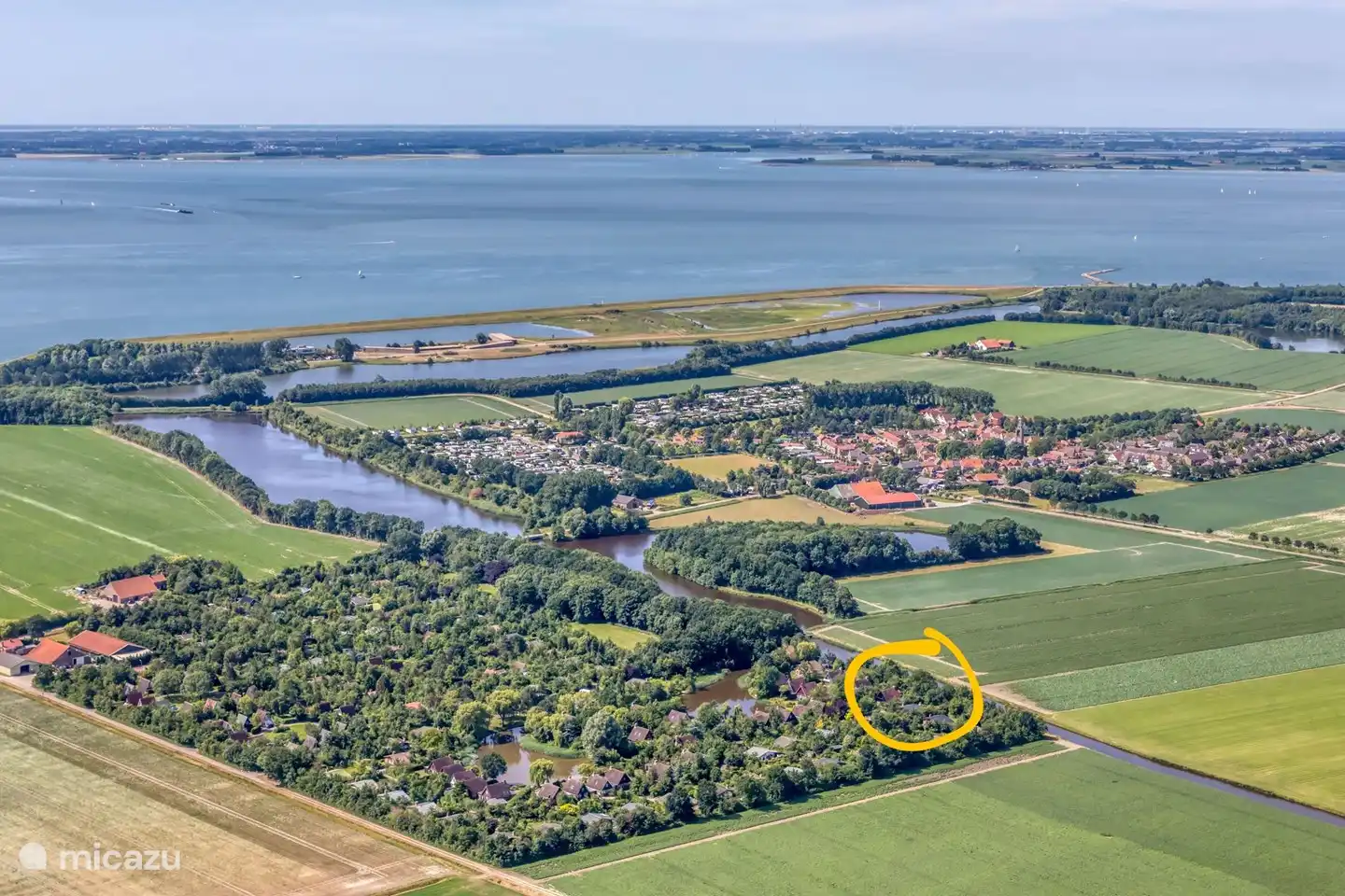 La situation de la maison par rapport à Ouwerkerk et à l'Escaut oriental