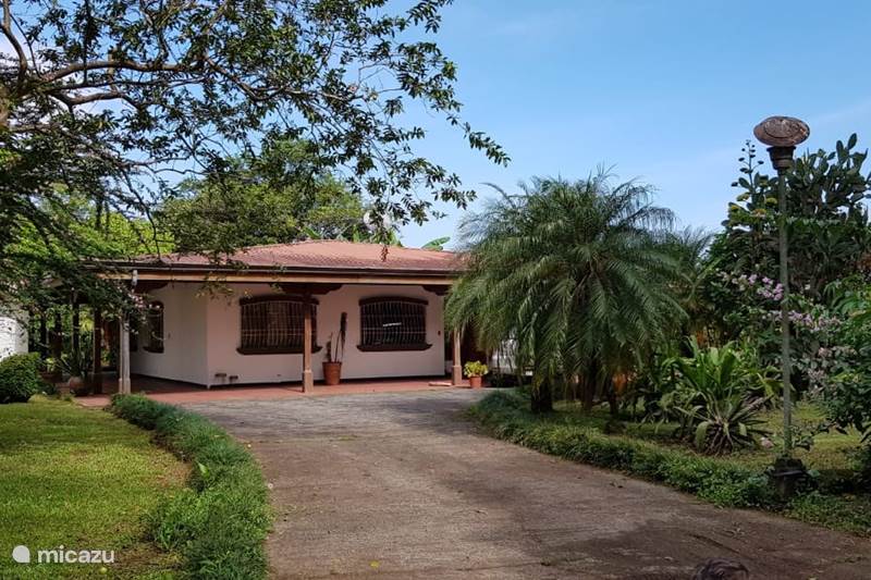 Vacation rental Costa Rica, Alajuela, San Carlos Villa Rancho Cantarrana
