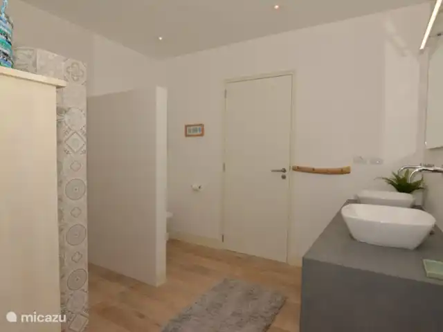 Villa Blou-Berde | Bonaire, Bonaire, Belnem - villa Salle de bain dans la deuxième et la troisième chambre