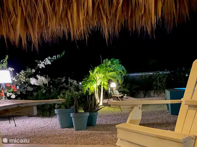 Villa Blou-Berde | Bonaire, Bonaire, Belnem - villa Jardin le soir depuis la palapa
