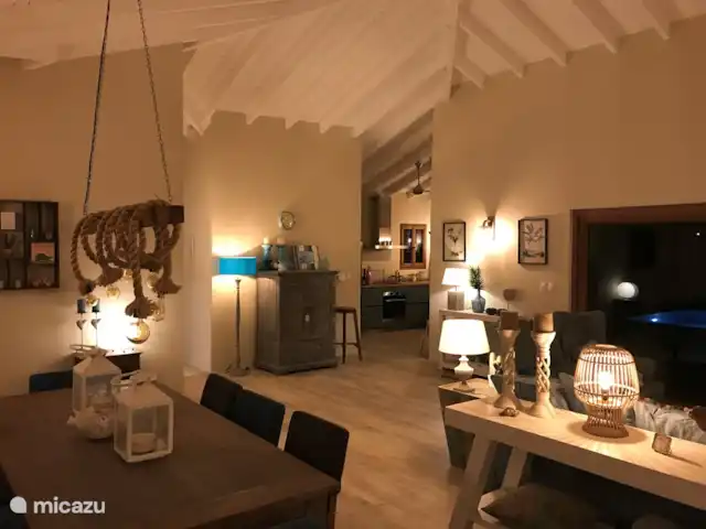 Villa Blou-Berde | Bonaire, Bonaire, Belnem - villa Éclairage agréable le soir