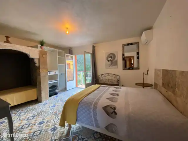 Innièze | France, Lot, Lachapelle-Auzac - maison de vacances chambre à coucher