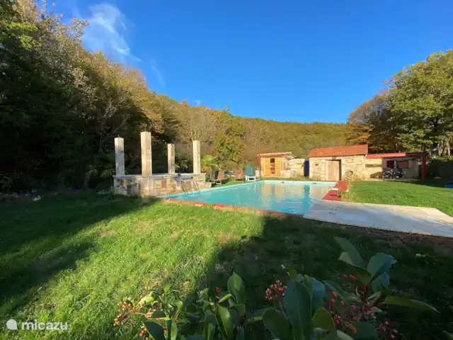 Innièze | France, Lot, Lachapelle-Auzac - maison de vacances piscine