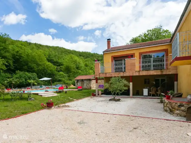 Innièze | France, Lot, Lachapelle-Auzac - maison de vacances terrasse