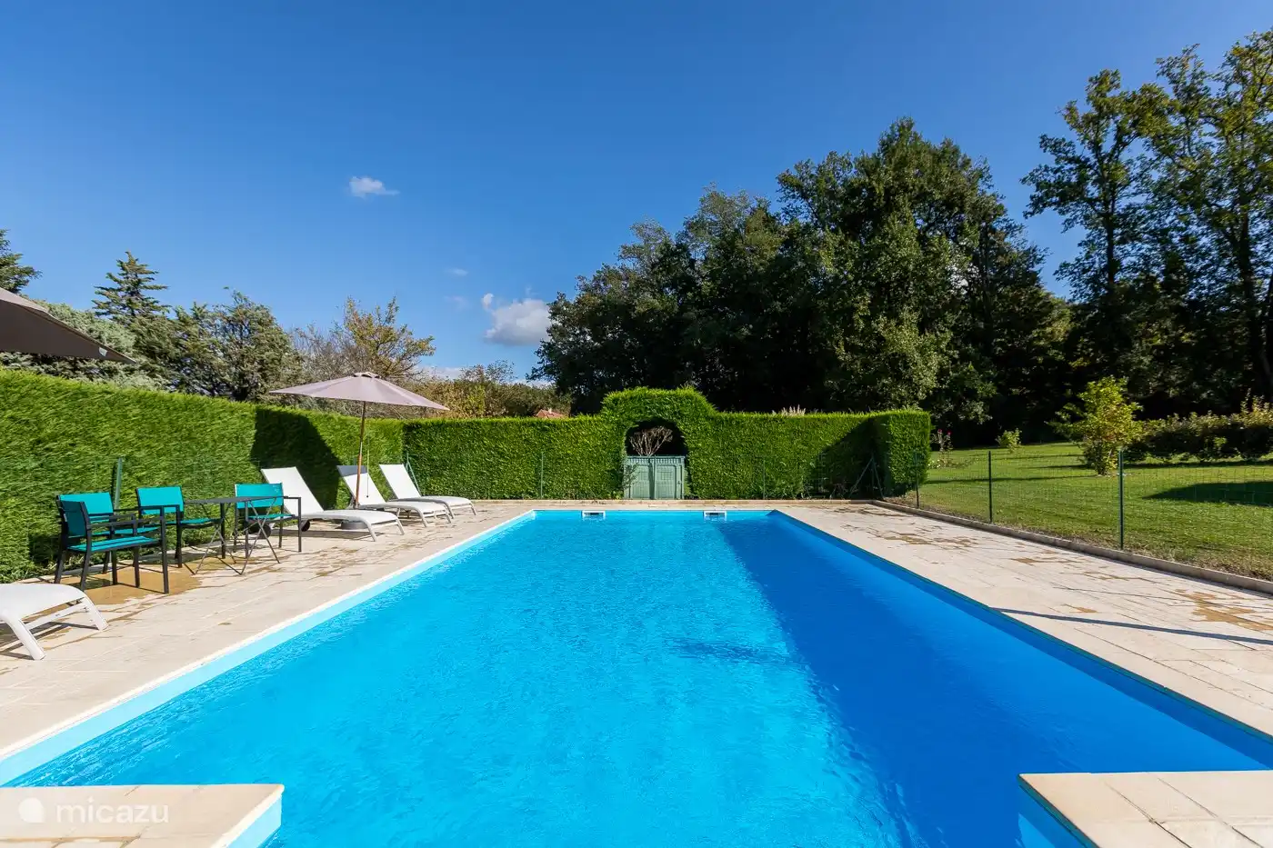 Das große Schwimmbad