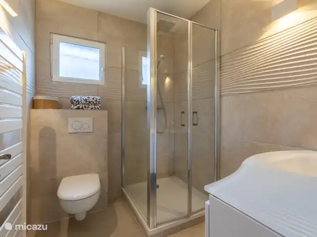 La Grauvière | France, Lot, Anglars-Nozac - maison de vacances salle de bains