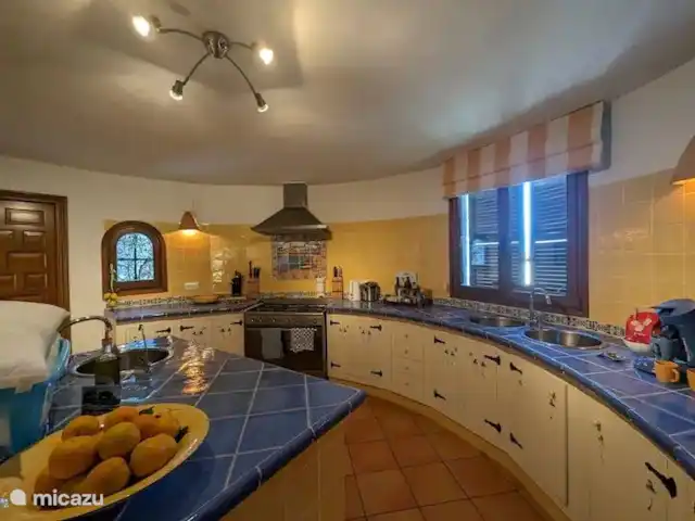 La Casa del Sol huren in Spanje, Costa Blanca, Moraira - villa heerlijke eet keuken met 8 persoons eettafel