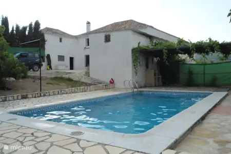 Vakantiehuis Spanje, Andalusië, Montefrio boerderij Cortijo Rosal Bajo Vakantiehuis Spanje, Andalusië, Montefrio boerderij Cortijo Rosal Bajo