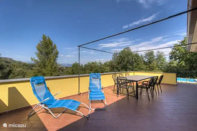 Desde Blu puedes llegar a la piscina en poco tiempo.