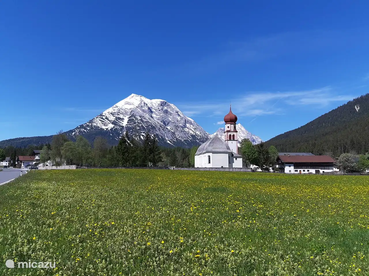 Frühling, Kirche und Hohe Munde
