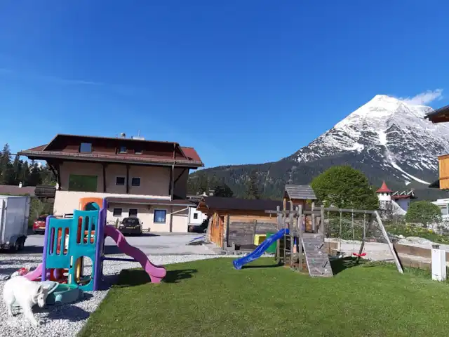 Location de Vacances Autriche, Tyrol, Leutasch, appartement - Appartement Ostbacher Stern C 108 le jardin