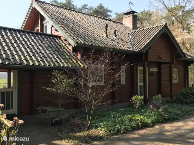 De Olde Regge | Pays-Bas, Overijssel, Ommen - maison de vacances Beaucoup d'intimité grâce à l'emplacement détaché avec beaucoup d'espace de stationnement.