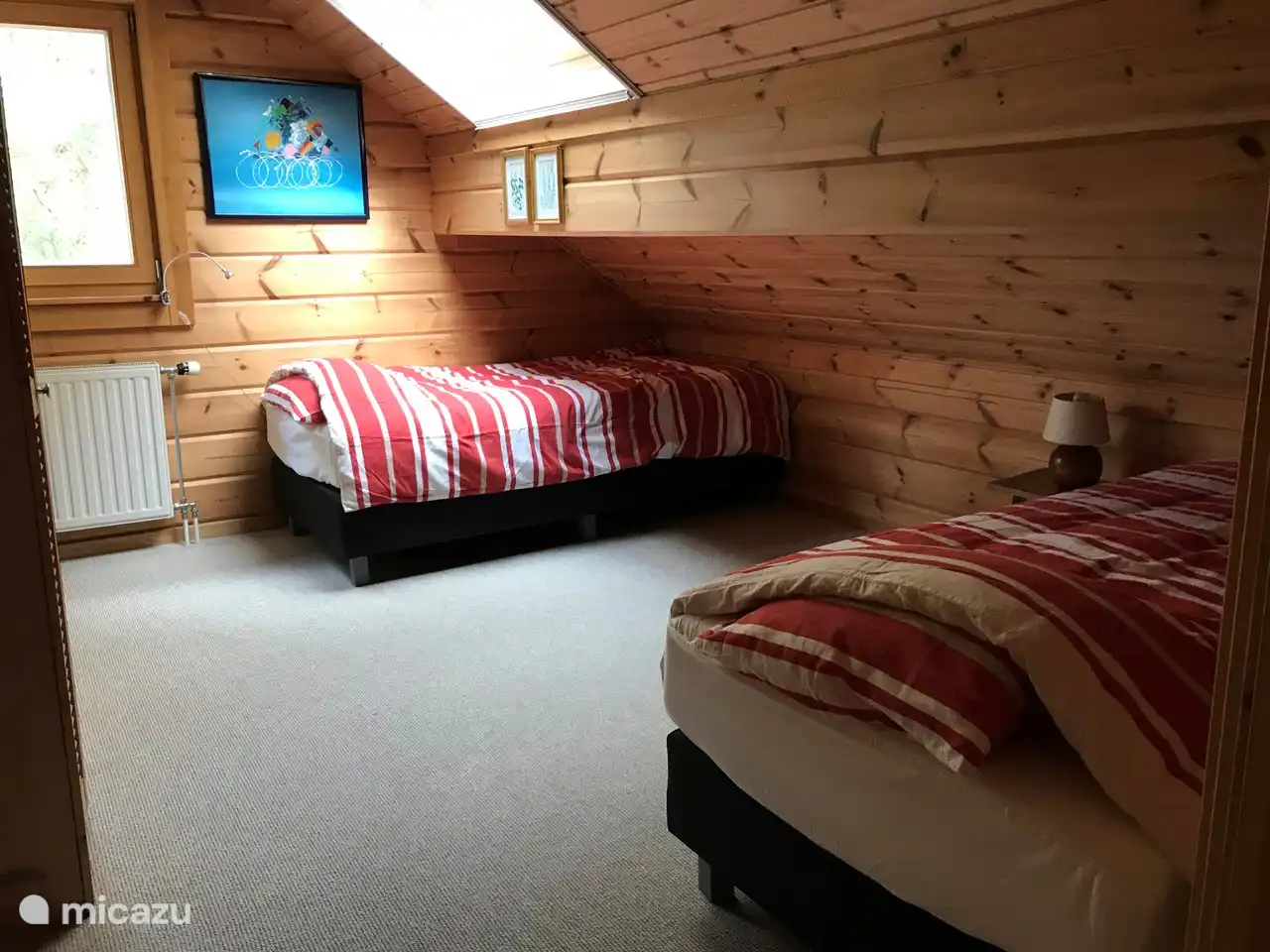 Schlafzimmer 2 mit zwei Einzelbetten.