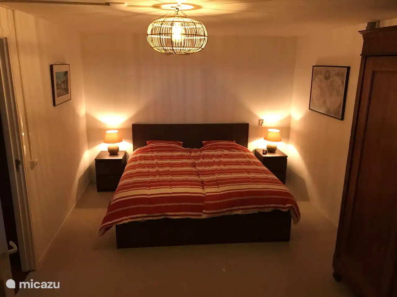 Schlafzimmer 3 mit Doppelbett und Einzelbett.