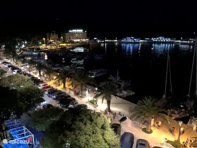 appartement huren in Kroatië, Dalmatië, Makarska – Apartment Maral Makarska Dalmatie De boulevard in de avond