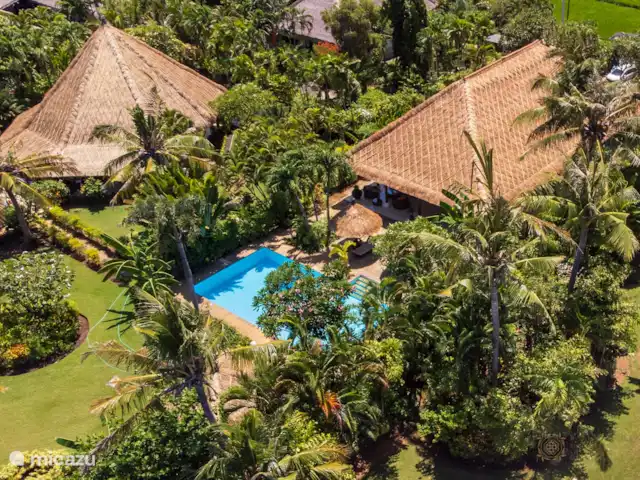 Villa Bidadari 3 chambres + bk piscine plage | Indonésie, Bali, Lovina - villa Beaucoup d'espace entre la villa Bidadari et la villa Cahaya - les deux villas peuvent également être louées en même temps