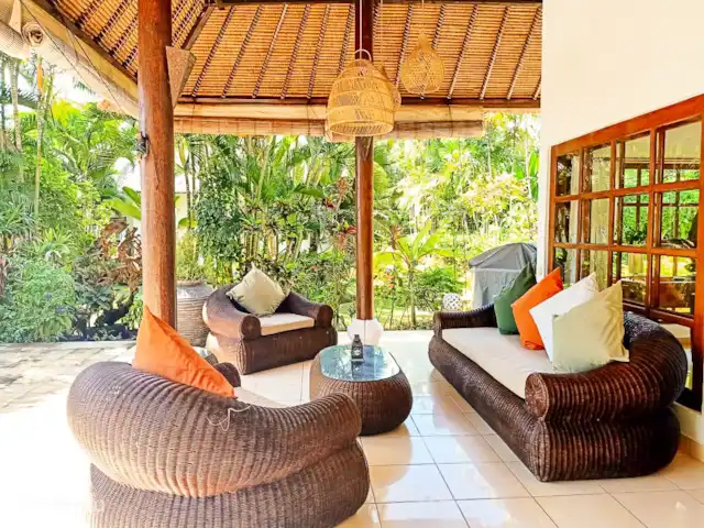 Villa Bidadari 3 chambres + bk piscine plage | Indonésie, Bali, Lovina - villa porche.