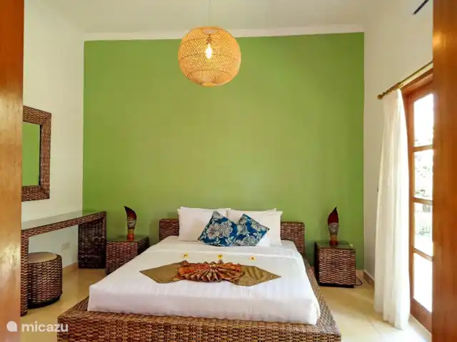 Villa Bidadari 3 chambres + bk piscine plage | Indonésie, Bali, Lovina - villa Chambre 2 avec air conditionné et salle de bain privée attenante.