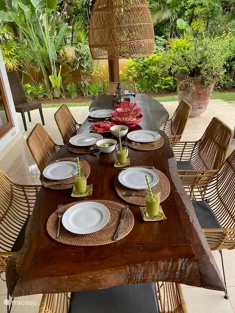 Precioso comedor al aire libre.