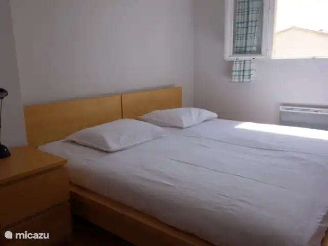 Villa Saumane en Francia, Vaucluse, Saumane-de-Vaucluse - villa dormitorio arriba