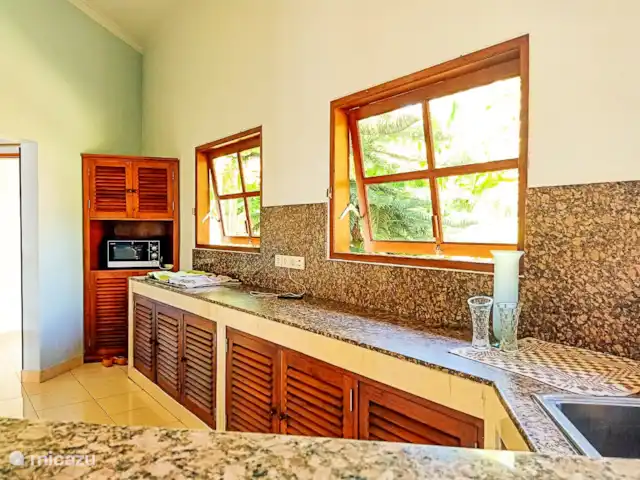 Villa Cahaya 2 chambres + bk piscine plage | Indonésie, Bali, Lovina - villa Cuisine spacieuse, vous pouvez cuisiner vous-même ou vous faire cuisiner. Apprécier!