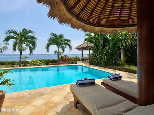 Villa Cahaya 2 chambres + bk piscine plage | Indonésie, Bali, Lovina - villa Chaises longues et parasol confortables