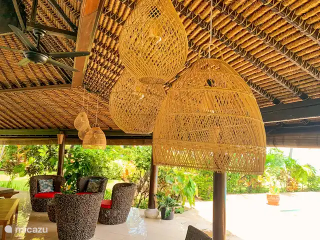 Villa Cahaya 2 chambres + bk piscine plage | Indonésie, Bali, Lovina - villa Un éclairage d'ambiance pour de longues soirées de plaisir.