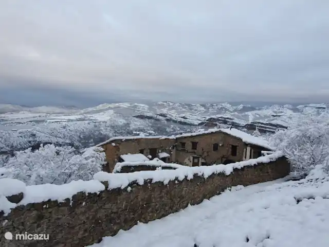 apartamento en España, Cataluña, Tremp – Casa Mauri - El Ático ¡Un paquete de nieve a la antigua!