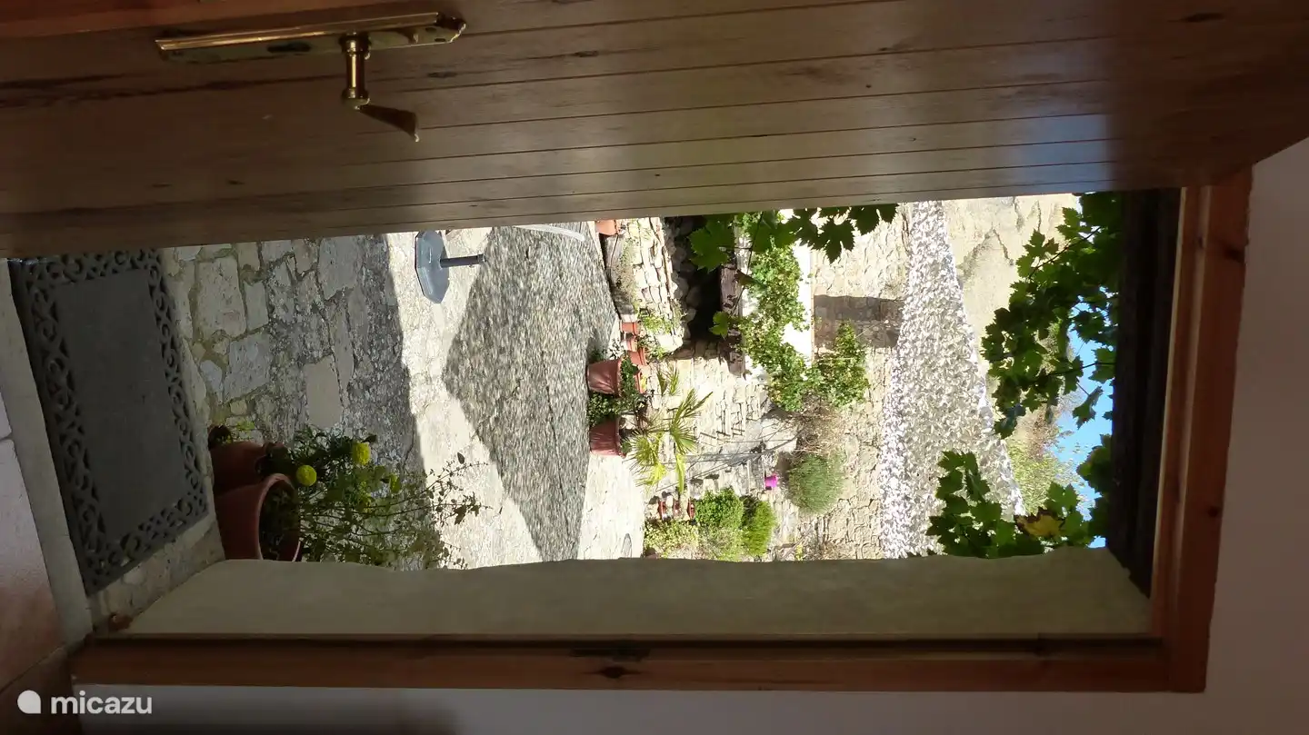 Der Eingang von dem Patio