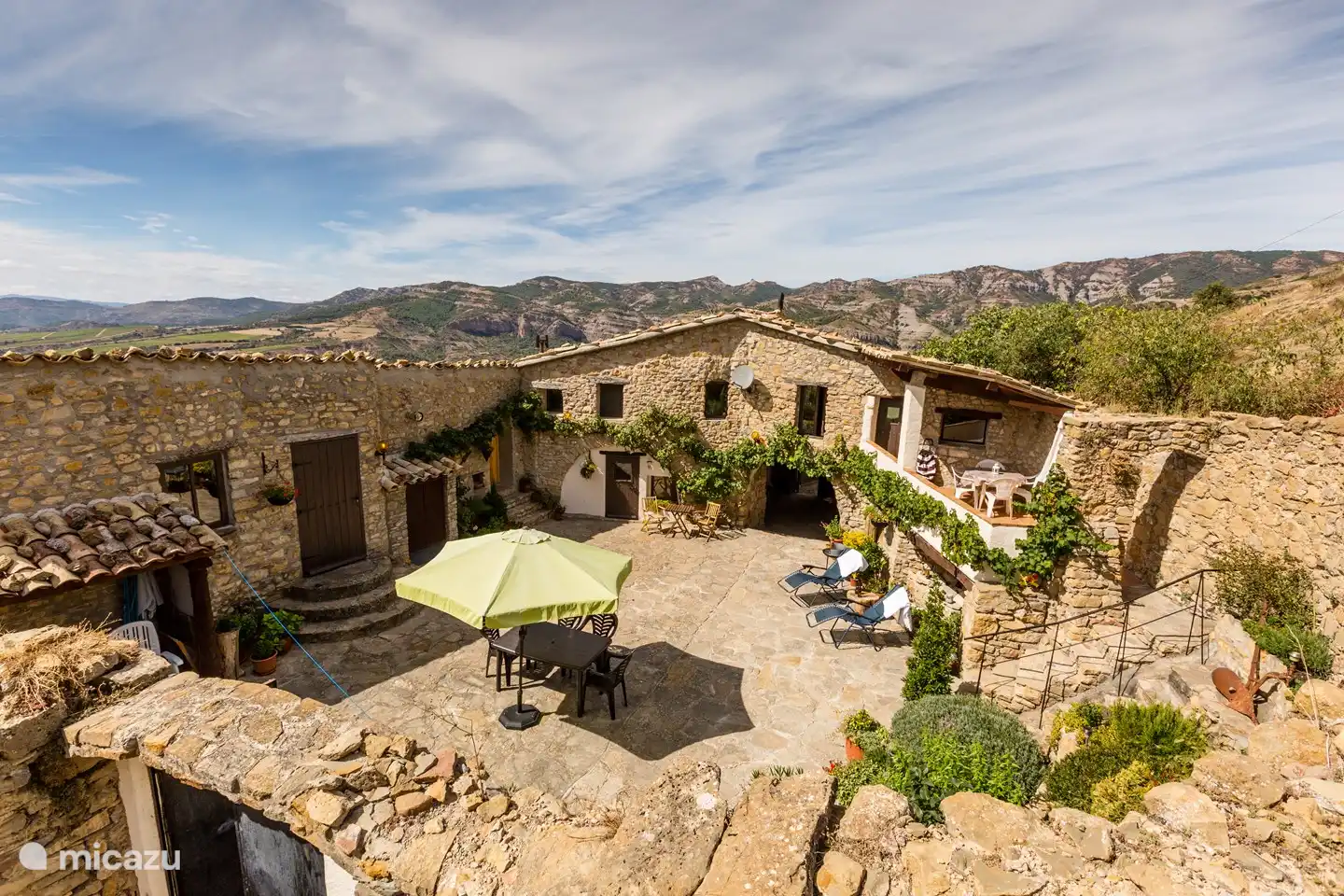 Casa Mauri mitten in den Bergen.