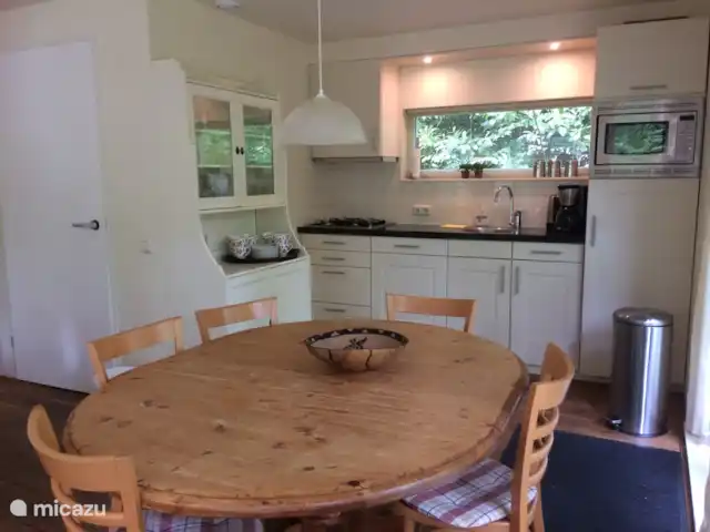 Leeuwerik huren in Nederland, Friesland, Oudemirdum - bungalow Goed uitgeruste keuken met vaatwasser