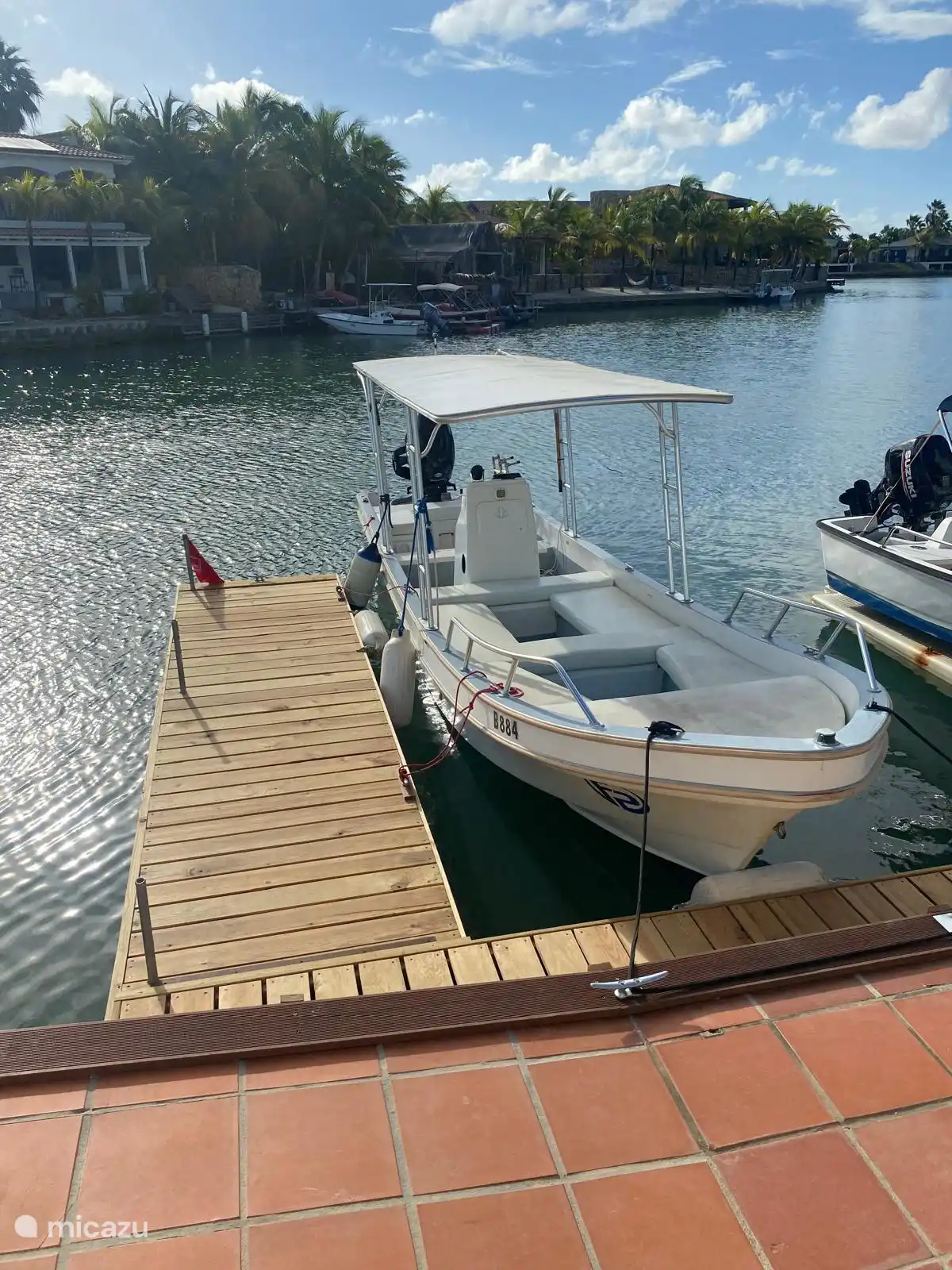 Trips can be booked with our spacious (dive) boat. Our administrator is your captain.