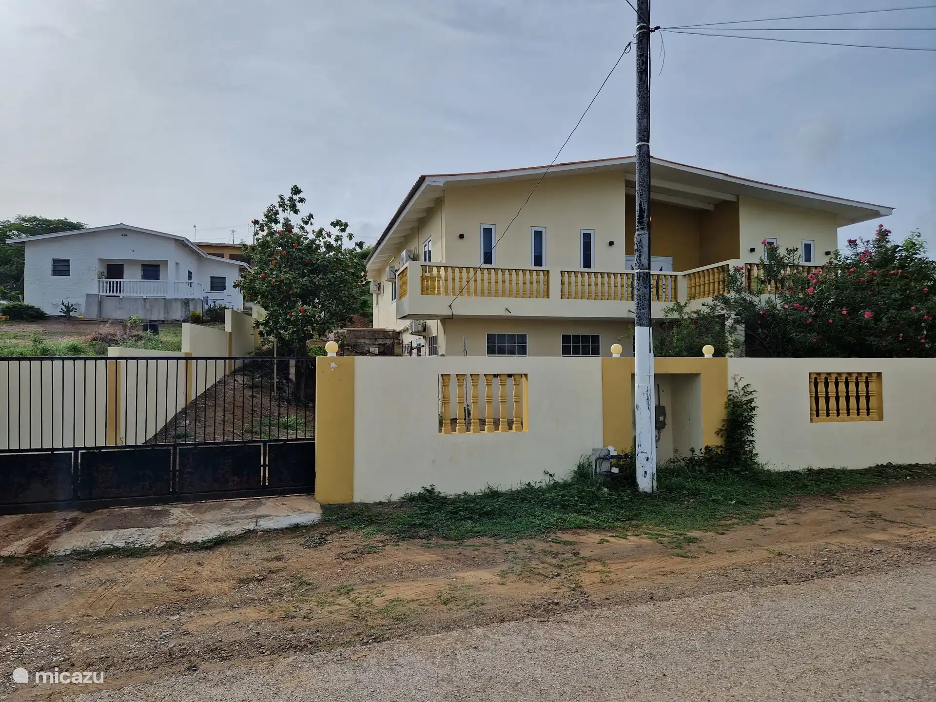 Casa Carmelita & CAsa Andries Montanja Rey