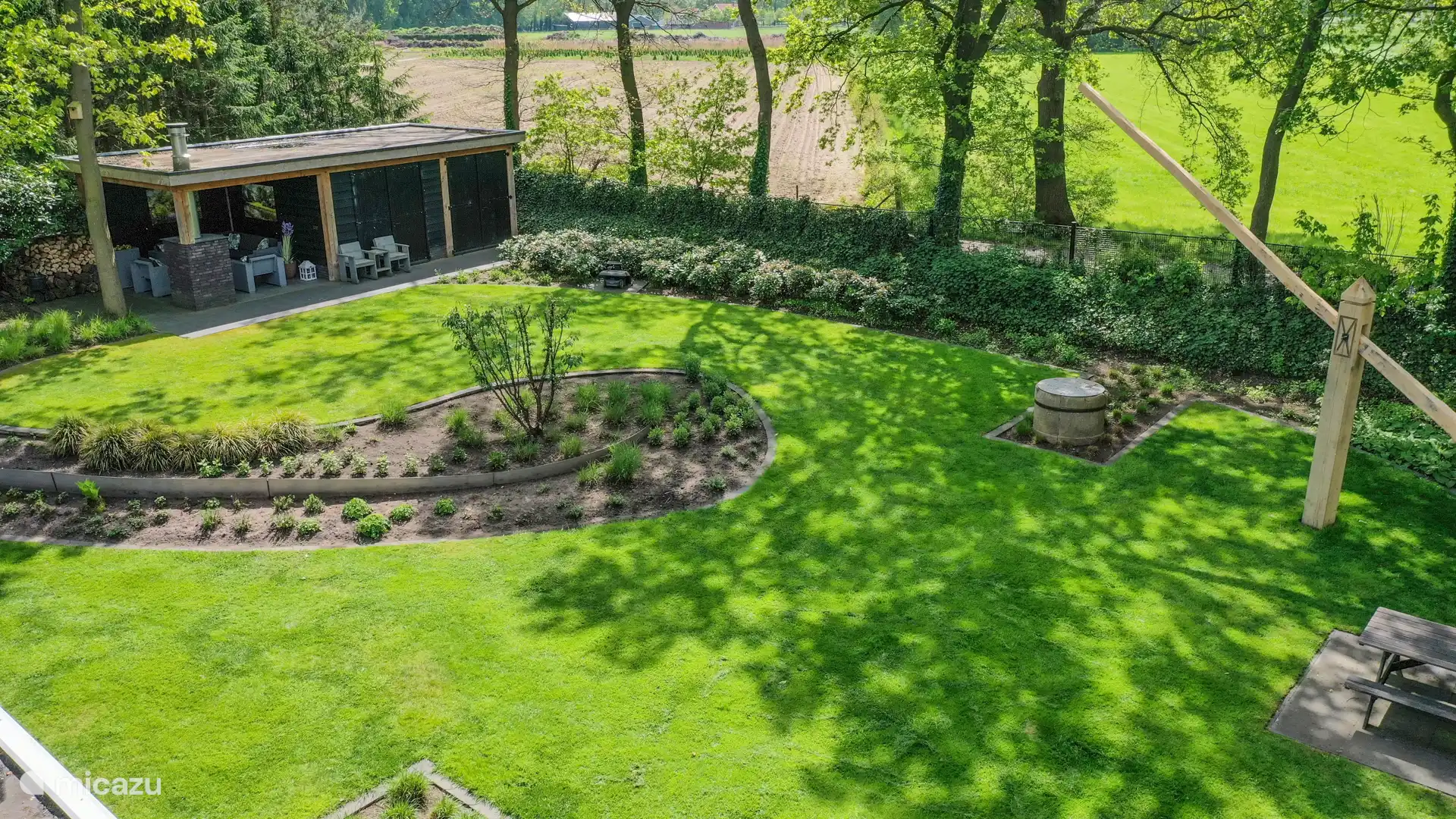 foto mei '26 met put van zandsteen