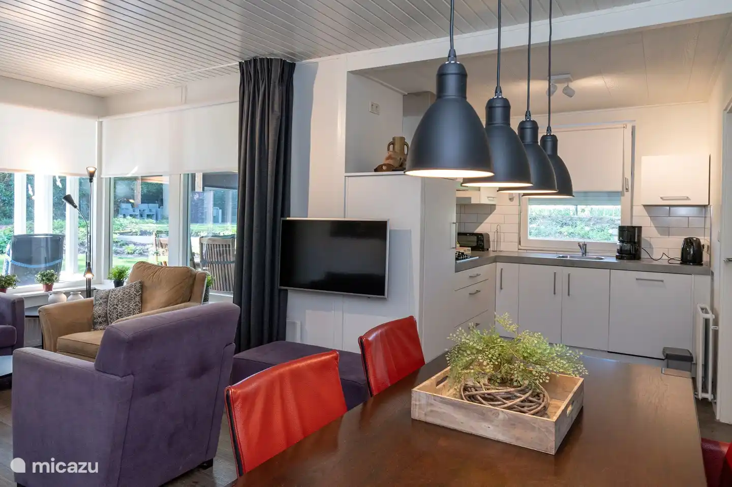 eethoek, Keuken en TV