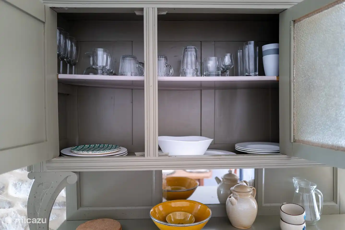 Aufbewahrungsschrank für Geschirr