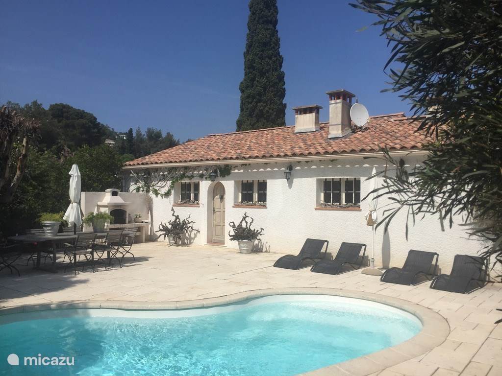 Rent Calanthe By The Sea Private Swimming Pool In Les Issambres French Riviera Micazu