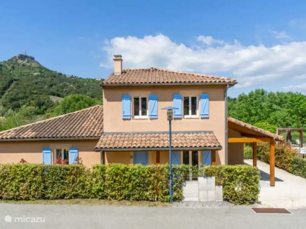 Villa Ensoleillée met privé zwembad