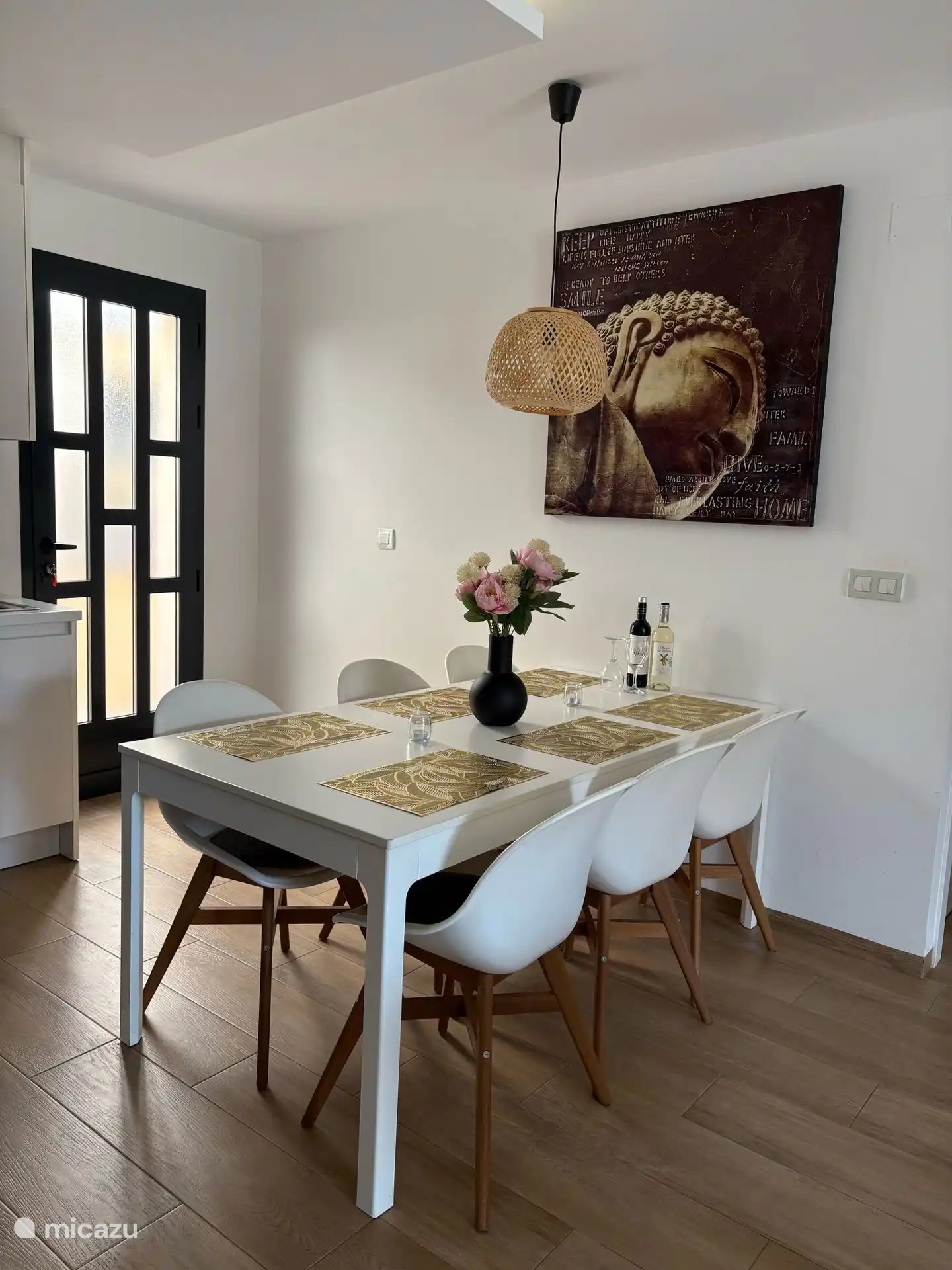 Table avec 6 chaises