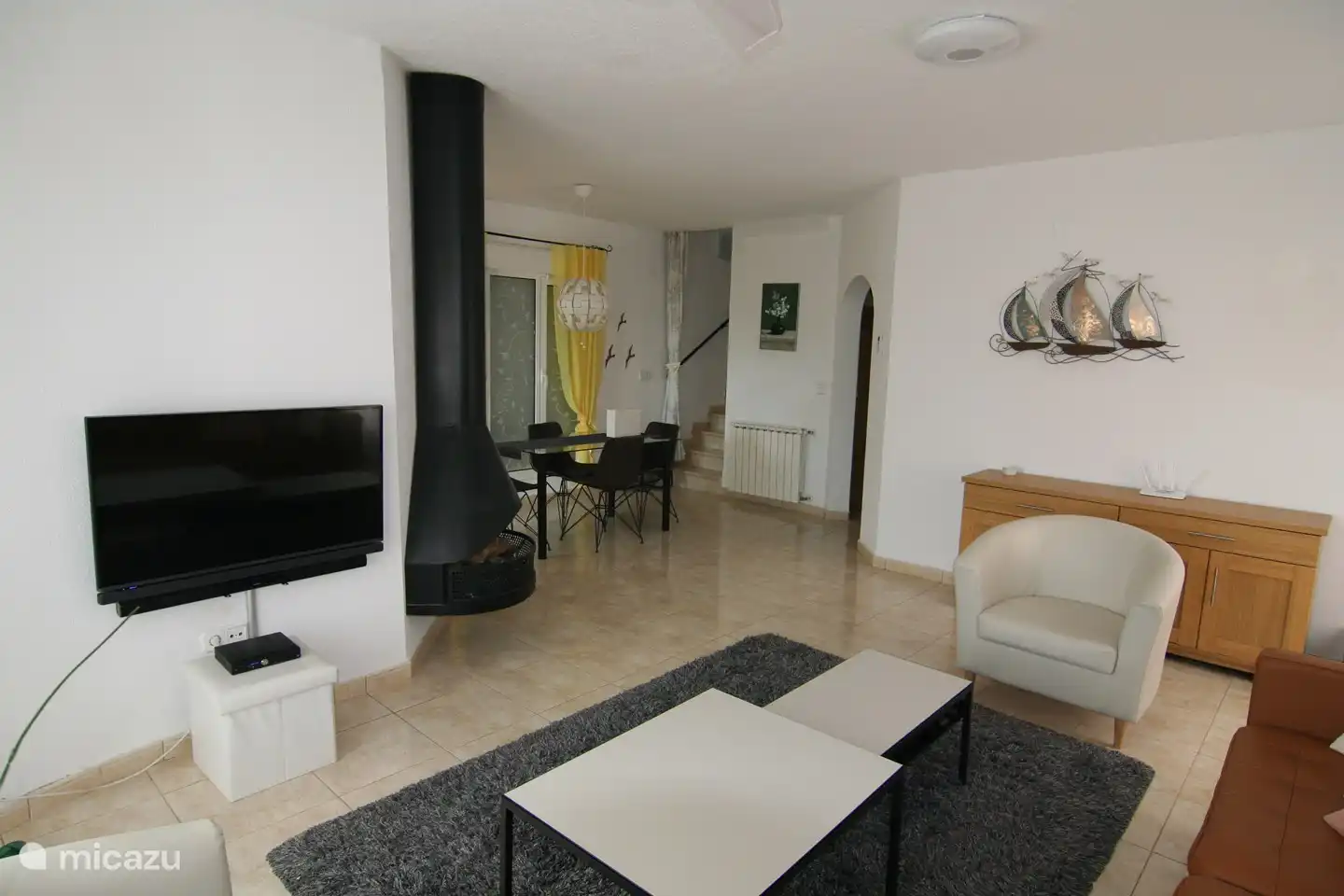 Cozy living room with fireplace