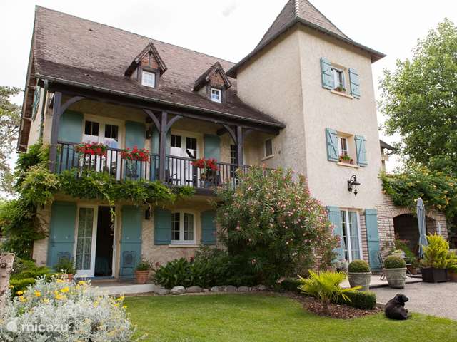 Maison de Vacances France, Lot, Prudhomat  - gîte / cottage Le Petit Château