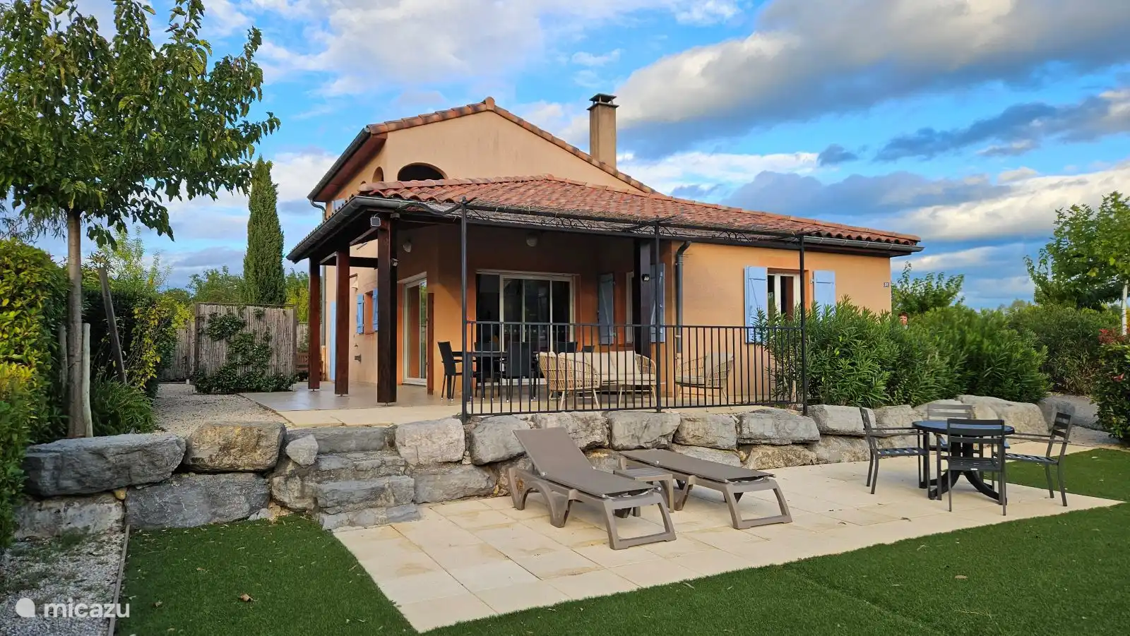 Villa Acacia in Frankreich, Ardèche, Vallon-Pont-d'Arc - villa