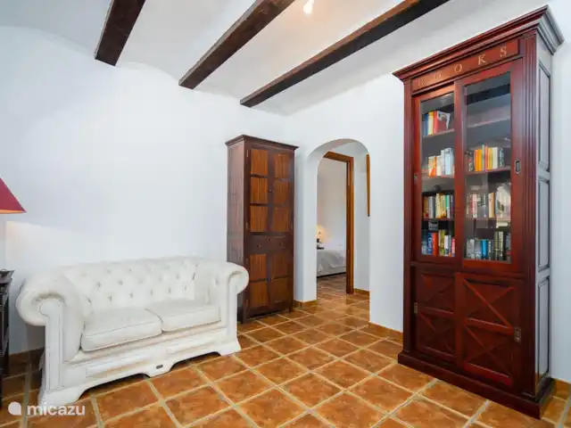 Casa Danesa | Espagne, Costa Blanca, Jávea - villa Une salle avec un canapé où vous pourrez profiter d'un bon livre.