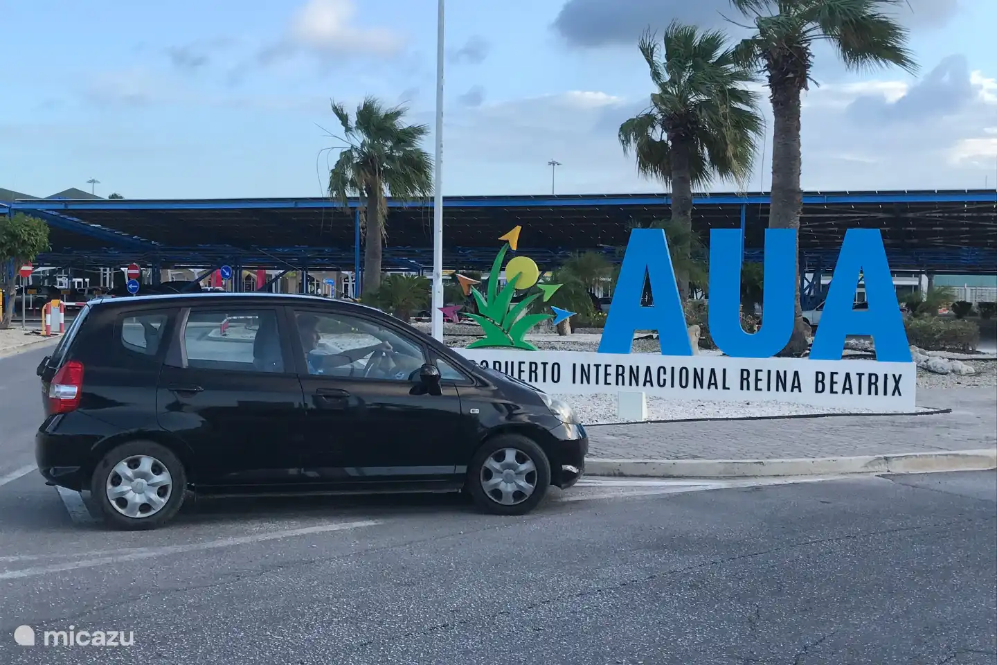 Pickup service van/naar het vliegveld beschikbaar 