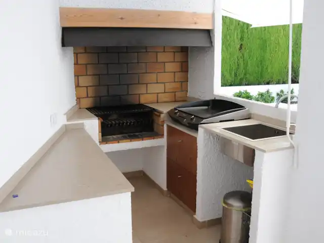 Koala de la maison | Espagne, Costa Blanca, Moraira - villa Cuisine extérieure avec BBQ, plancha et évier