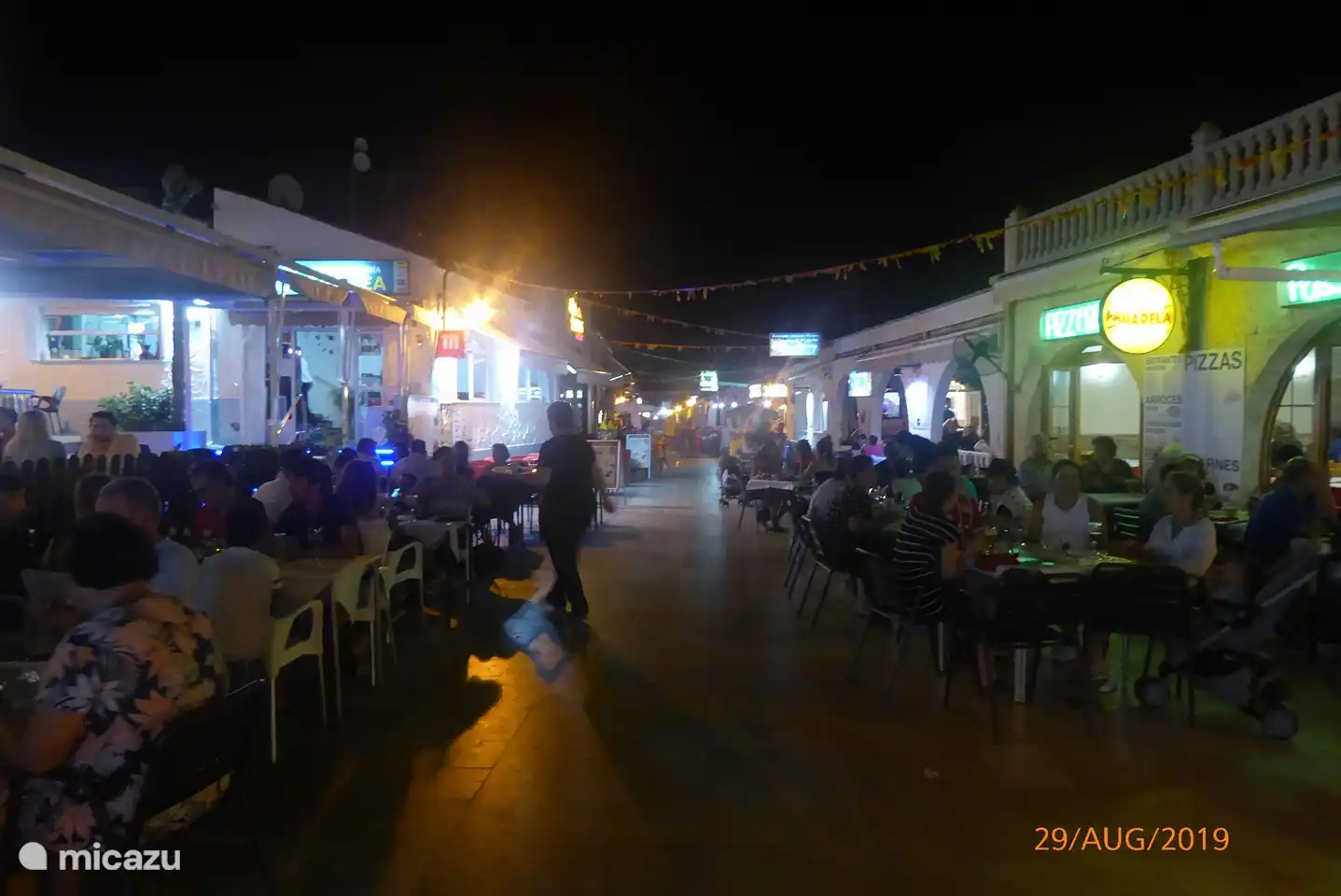 Restaurants à Mil Palmeras (4 km)